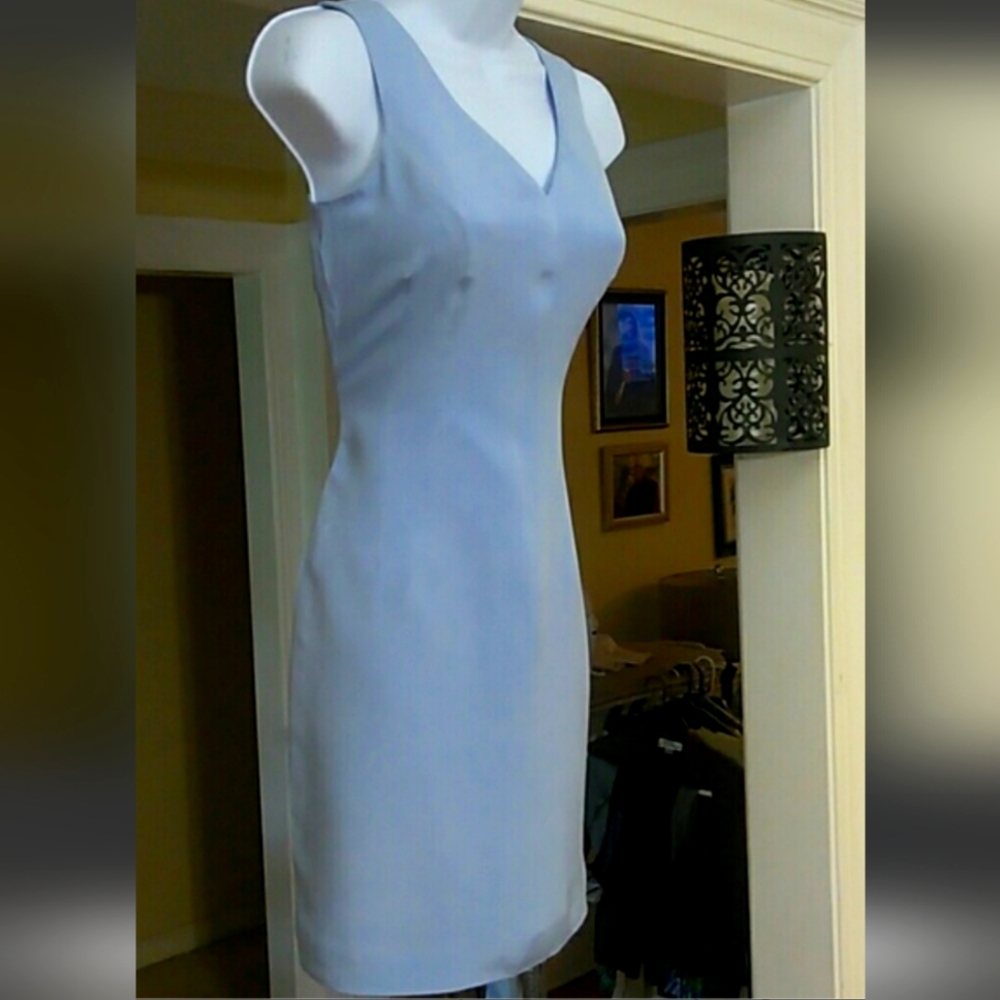 Vintage Hugo Blue Silk Dress Flawless & TAILOR MADE V Neck Size 8/10